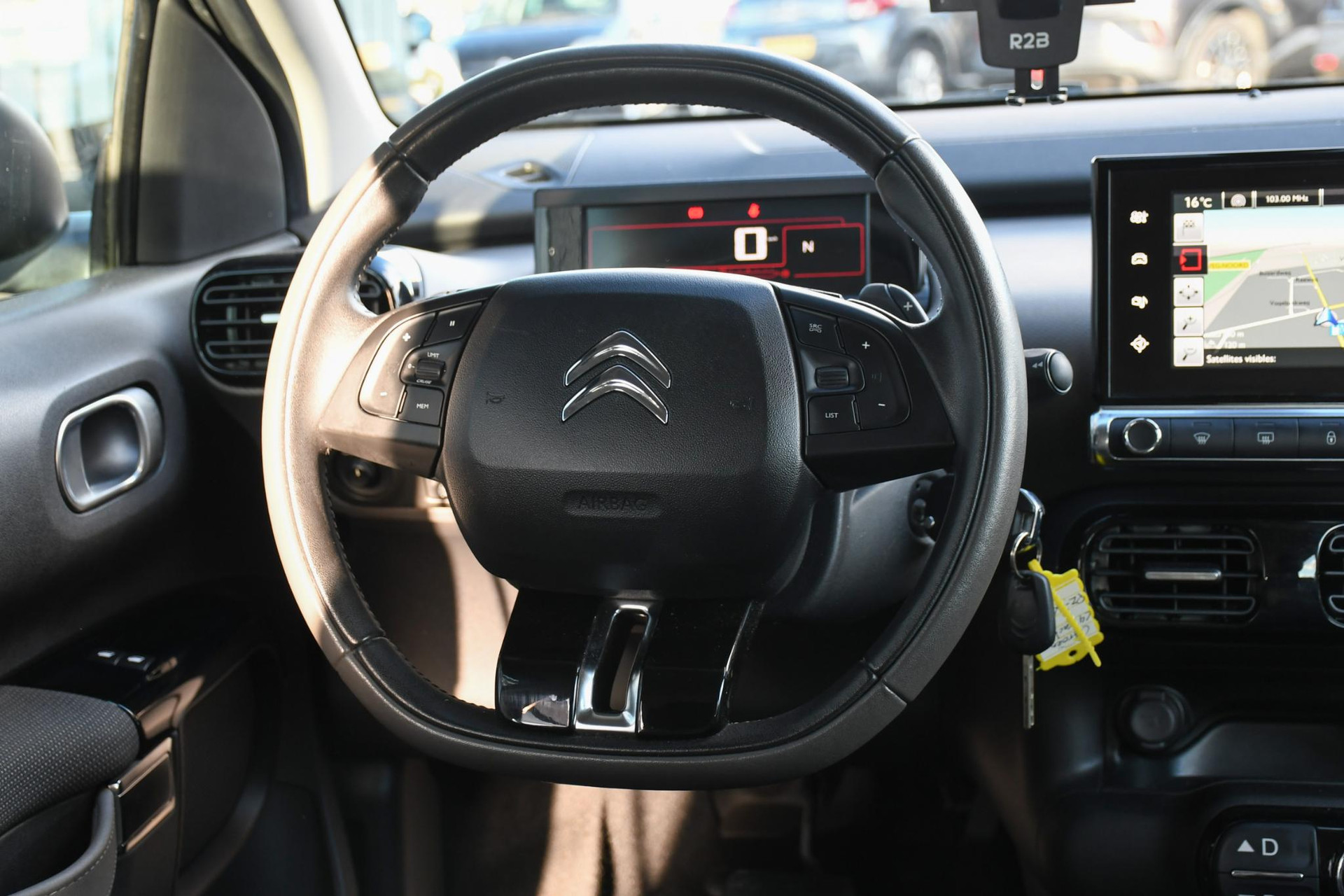 40719259-16.jpg