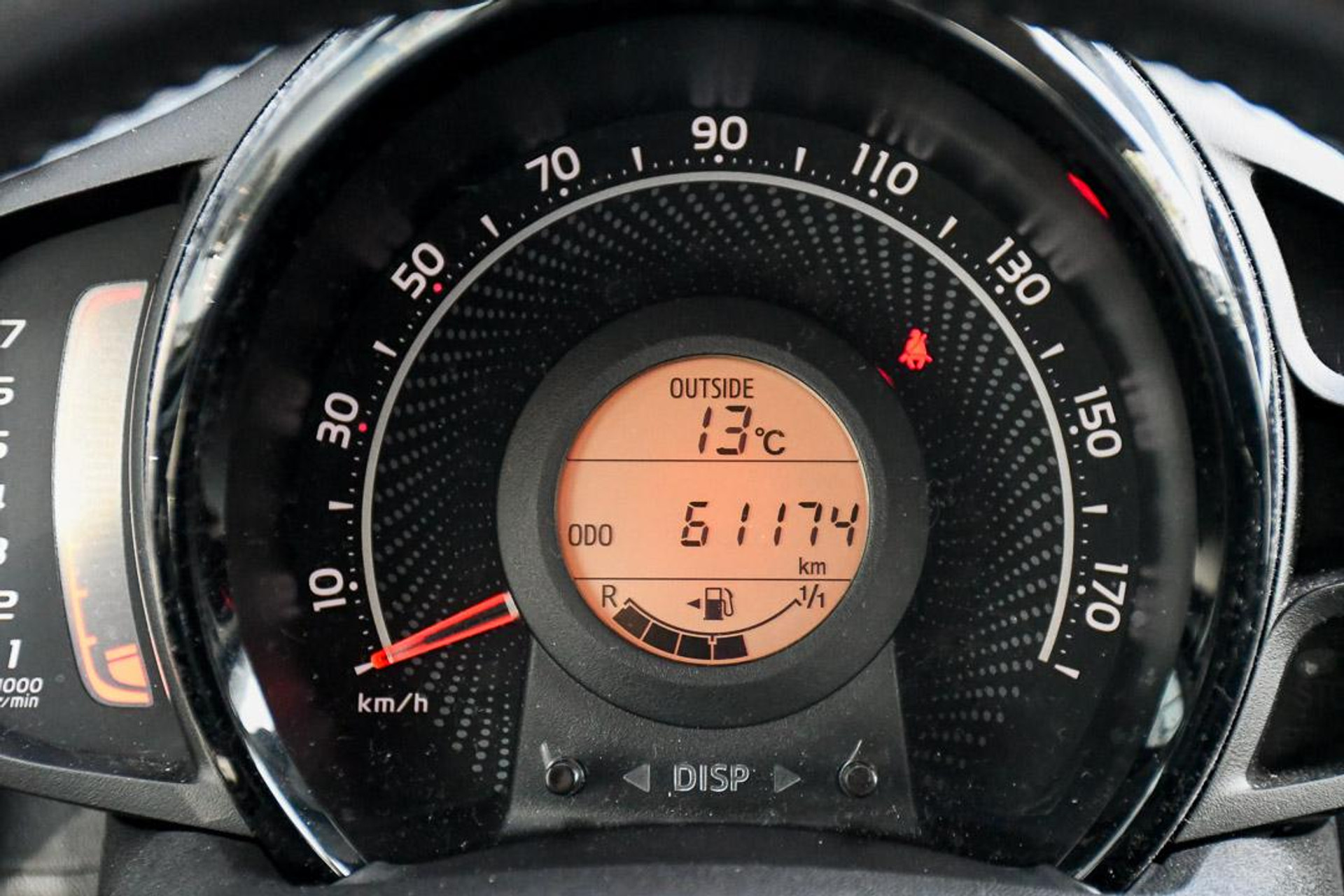 44412879-18.jpg
