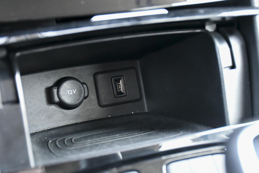 53228583-29.jpg